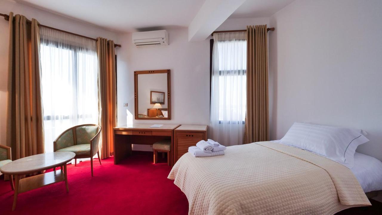 טיראנה Chateau Linza Resort מראה חיצוני תמונה