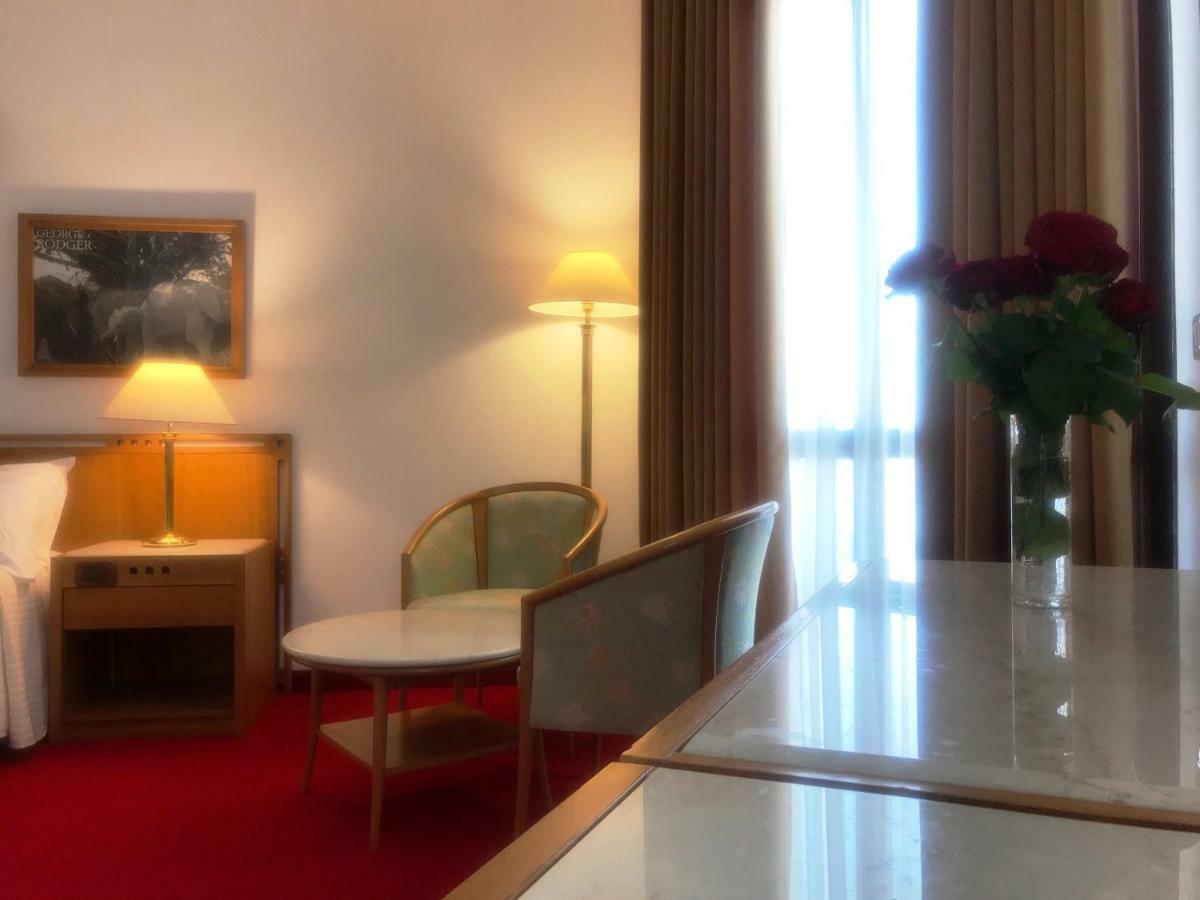 טיראנה Chateau Linza Resort מראה חיצוני תמונה